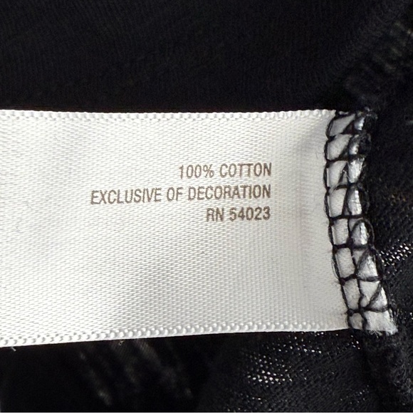 Old Navy size Small Women’s Black Beaded Floral 3/4 Sleeve Top NWT - Picture 5 of 6